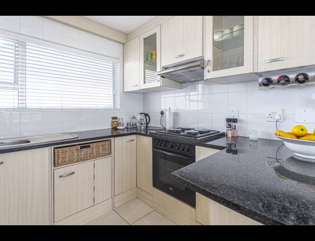 2 BEDROOM APARTMENT SOLD IN BLOUBERGRANT
